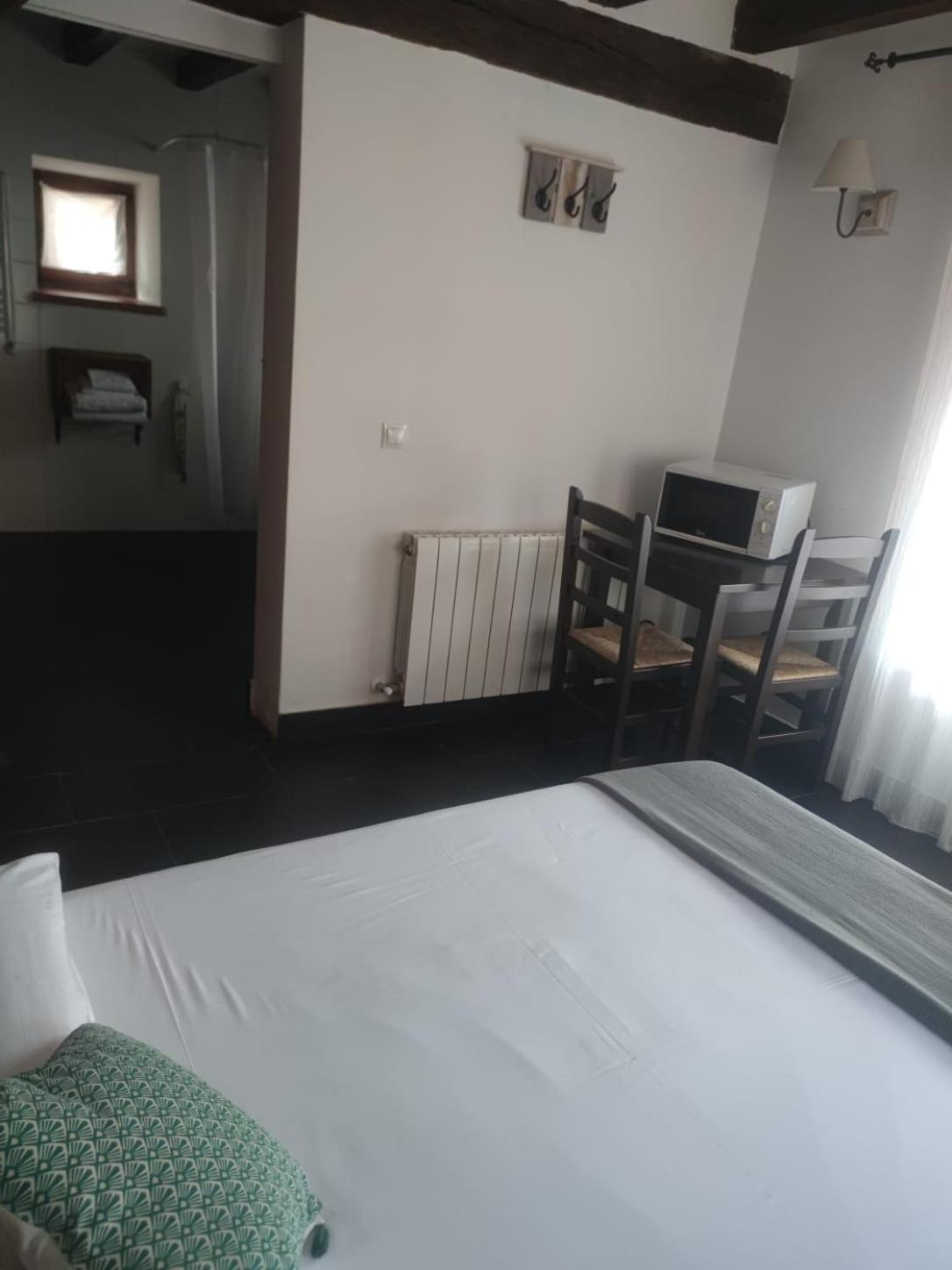 Hotel Papamoscas La Hiruela Luaran gambar